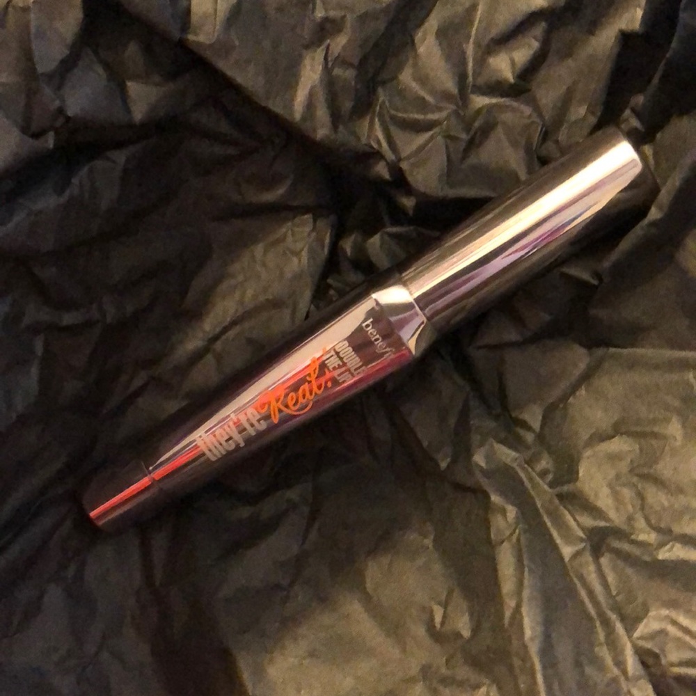 Benefit They're Real! Double The Lip New in Red
